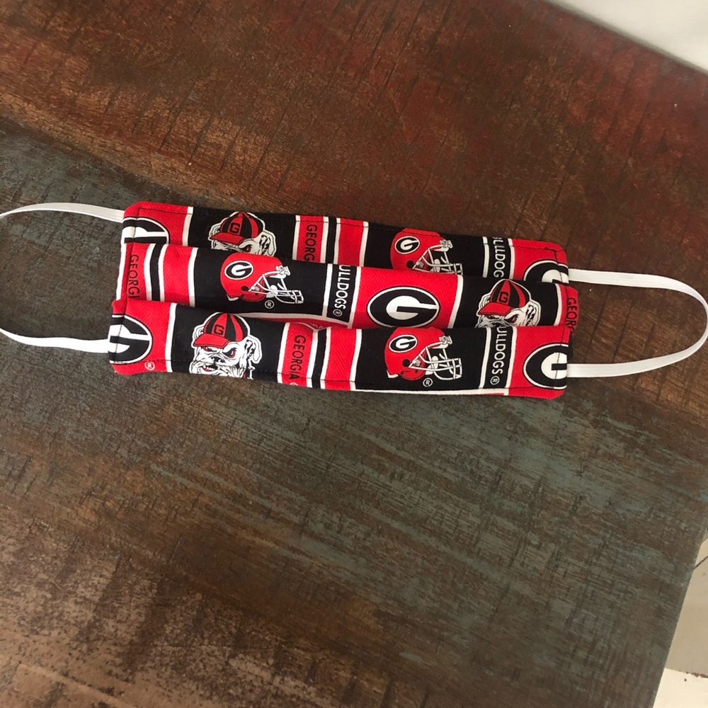 Georgia Bulldog  mask 😷